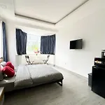 Saigon Sunset Apartment - 100M To Bui Vien Walking Street